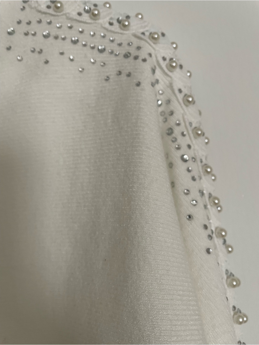 Milano White Ivory Eggshell Pearl-Embellished Sweater NWT Size M - Picture 4 of 5